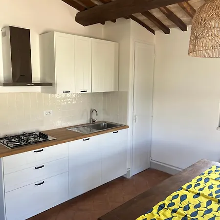 Agriturismo Podere San Biagio Κατάλυμα σε φάρμα Carige