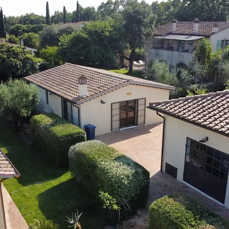 Agriturismo Podere San Biagio Κατάλυμα σε φάρμα